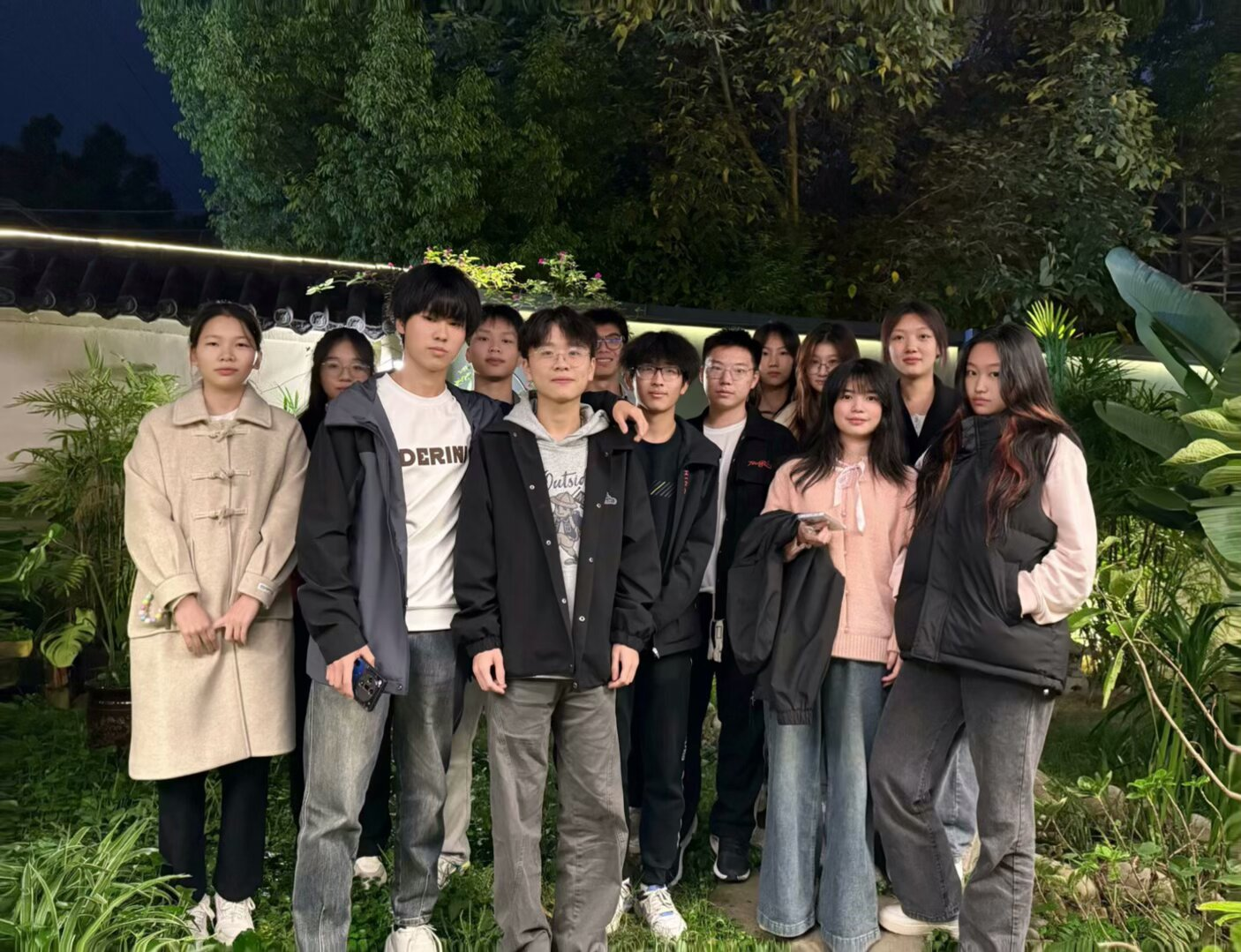 两委会图片